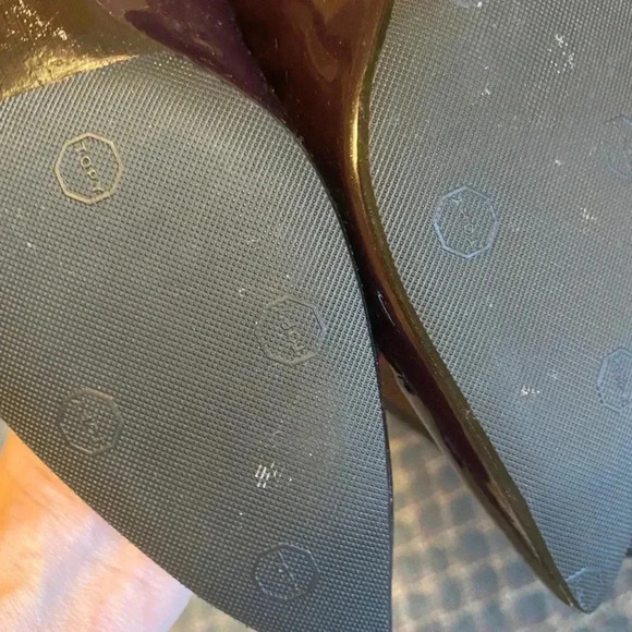 Stuart Weitzman Patent Leather Purple kitten Heels - Picture 7 of 7